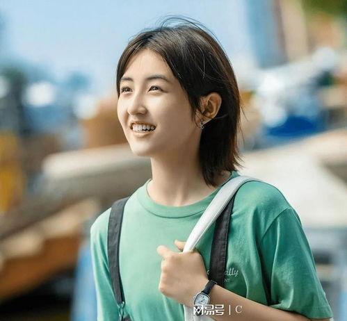 张子枫私下爆料视频,揭秘明星真实一面